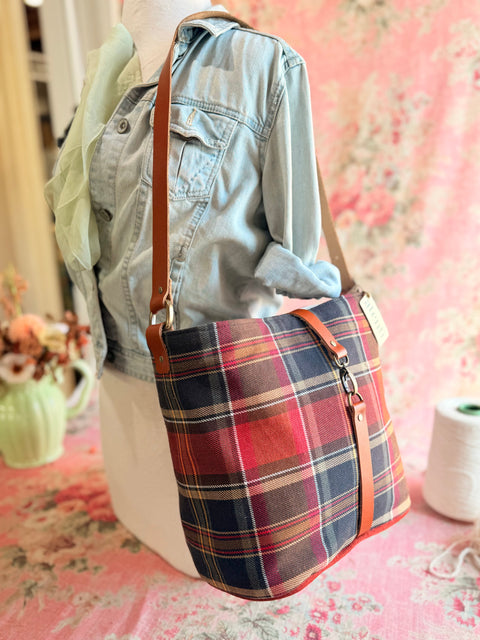 Oliver Bella Bucket- Atenti Handmade USA Crossbody with Leather Strap