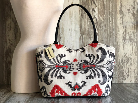 Amour Lolita, Handbag & Matching Pouch