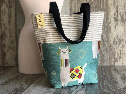 Mamallama Bon Bucket– Atenti USA Handmade Knitting & Crochet Tote with Long Shoulder Staps
