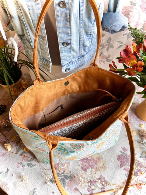 Jolie Lolita, Handbag & Matching Pouch Jolie