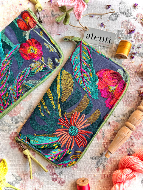 Flora Needles and Tools Case