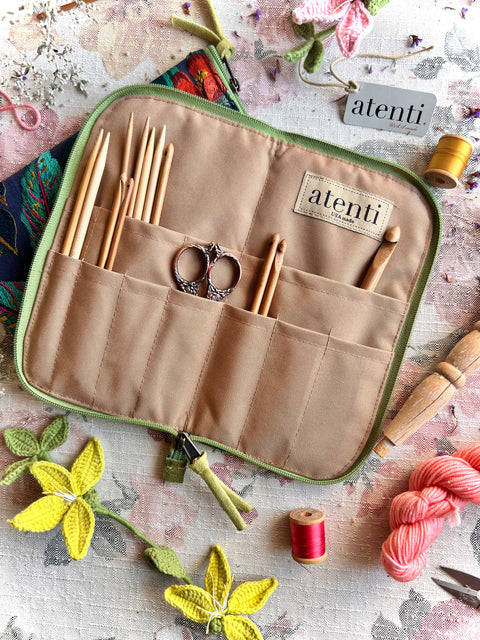 Flora Needles and Tools Case