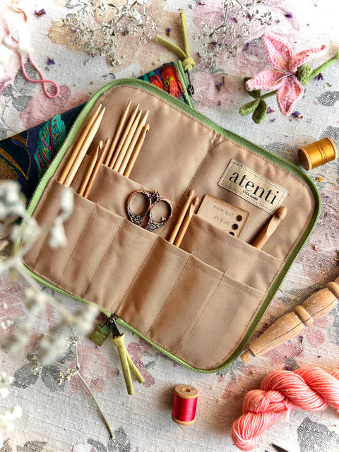 Flora Needles and Tools Case