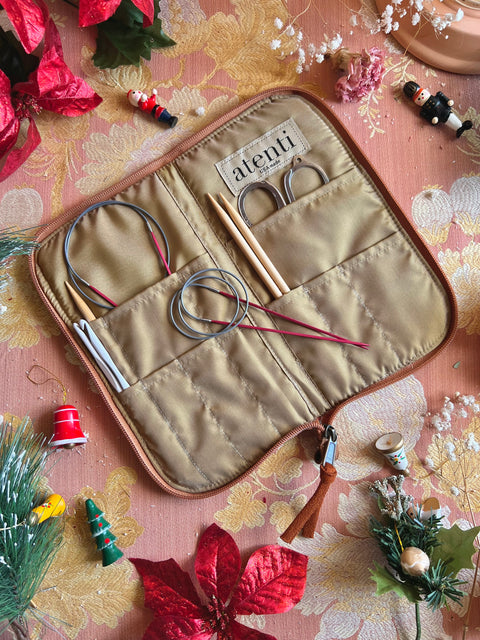 Juno Needles, Hooks, and Tools Case