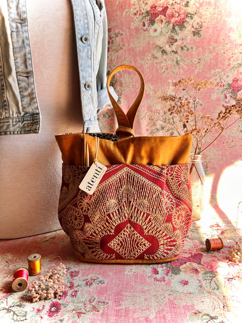 Lacery Blue or Red Tall Caddy Lacery Blue or Red