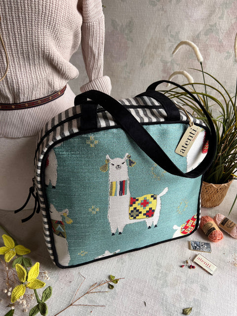 Mamallama Bonnie, Medium Weekender Mamallama